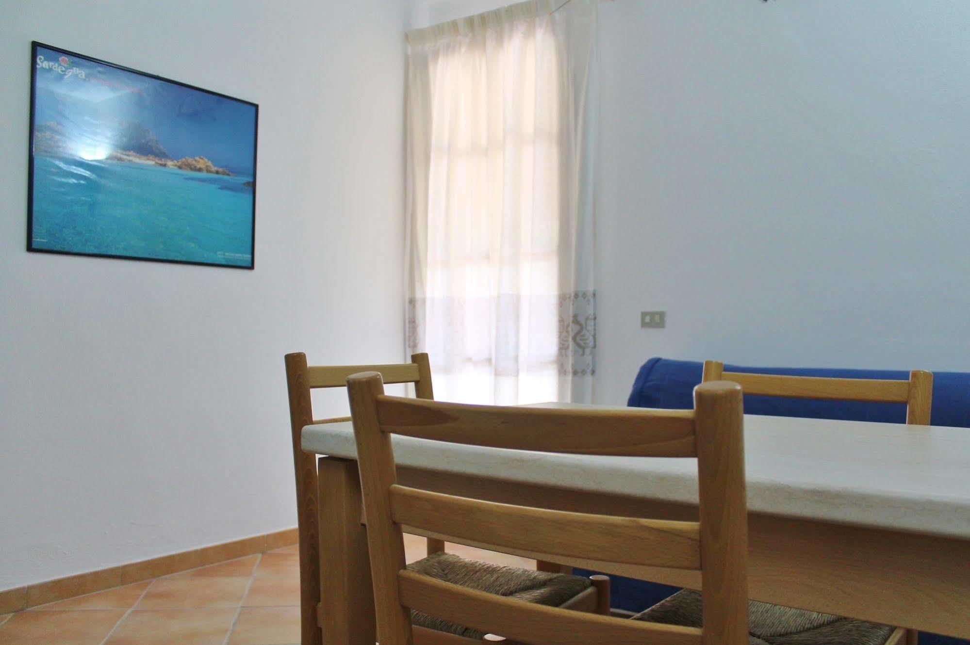 Residence Blue Corner Porto Pollo ปาเลา ภายนอก รูปภาพ