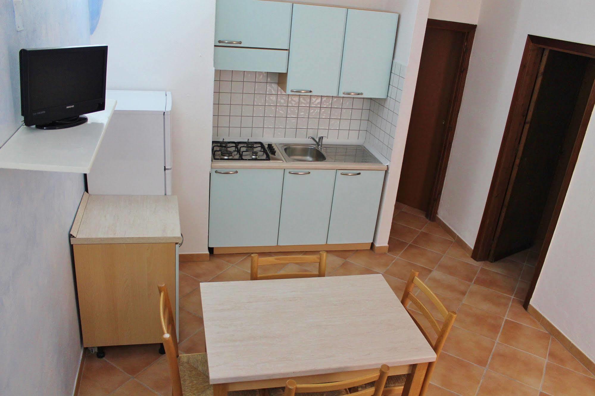 Residence Blue Corner Porto Pollo ปาเลา ภายนอก รูปภาพ