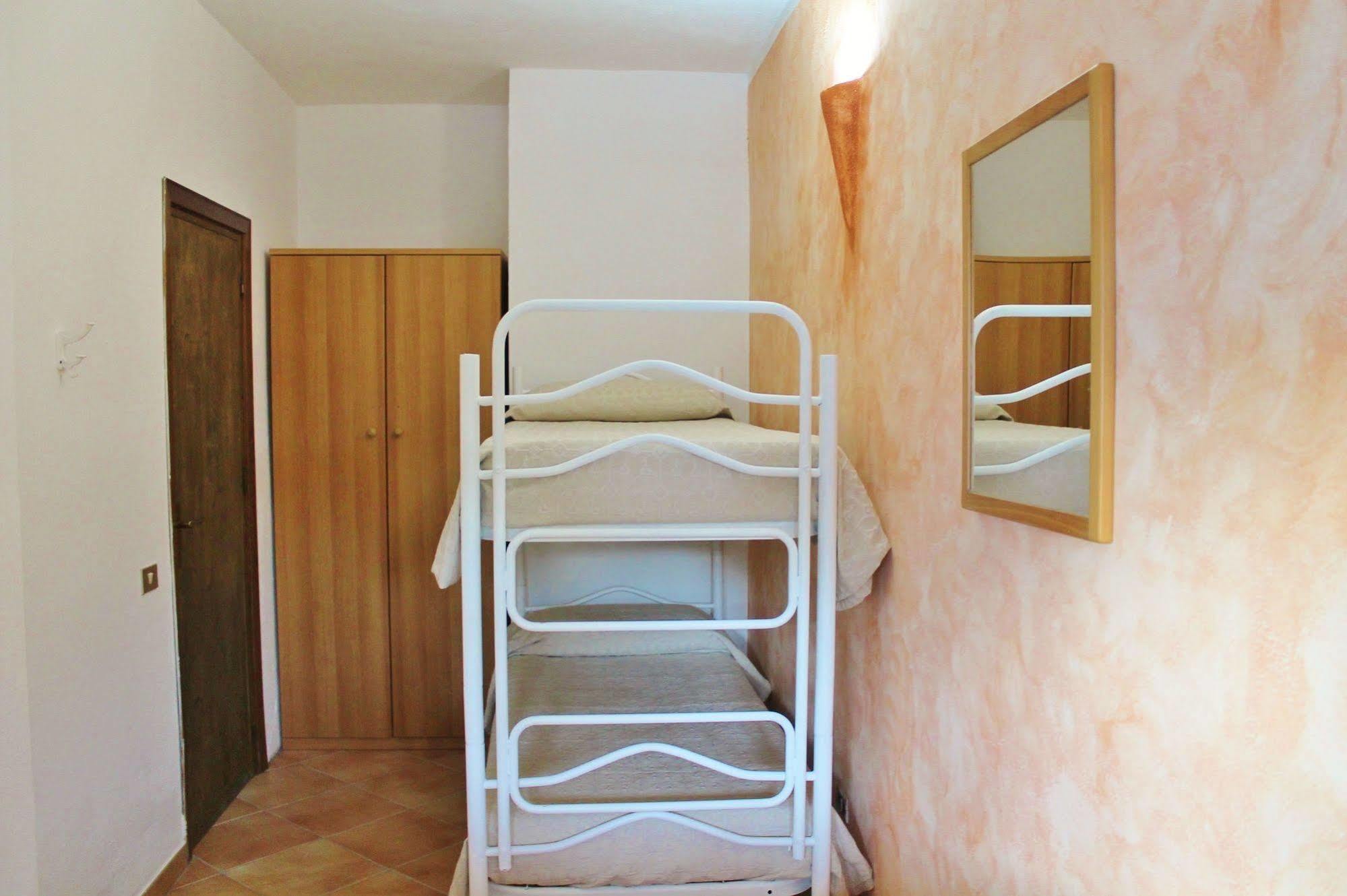 Residence Blue Corner Porto Pollo ปาเลา ภายนอก รูปภาพ